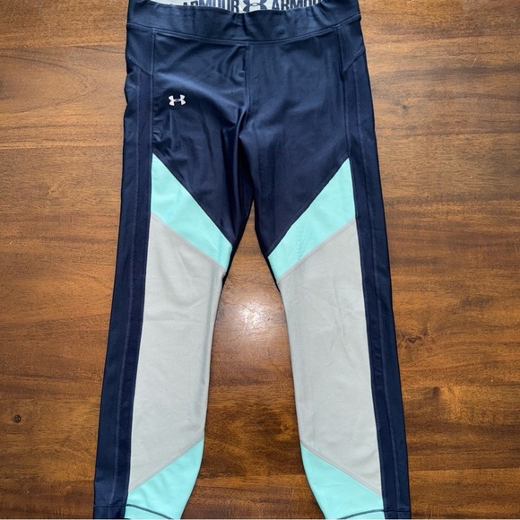 Under Armour Capri Leggings Compression Heat Gear Navy Blue and Gray Size Large - Picture 2 of 9